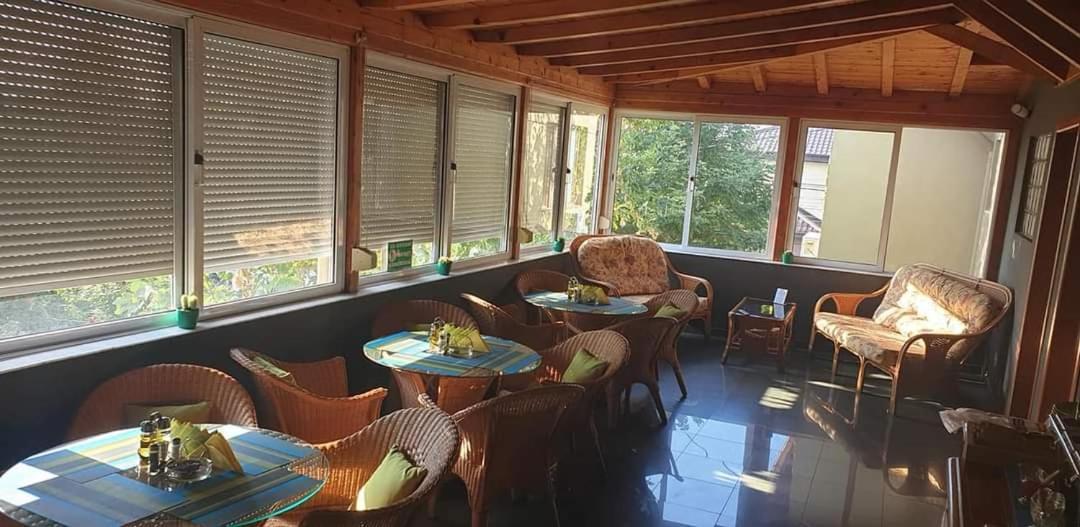 Villa Mugur Două Mai Zewnętrze zdjęcie